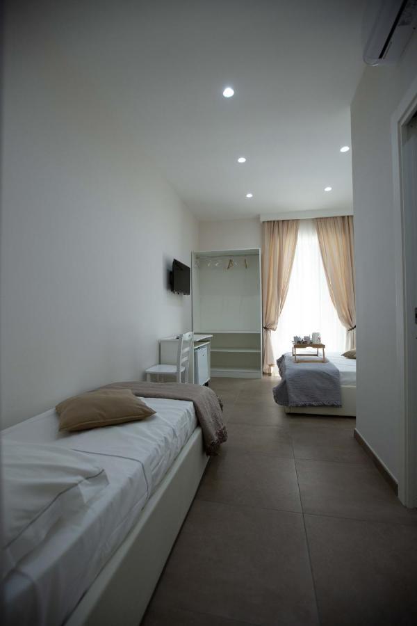 Philip Royal Couette-café Naples