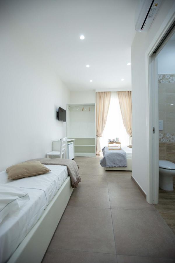 Couette-café Philip Royal Naples
